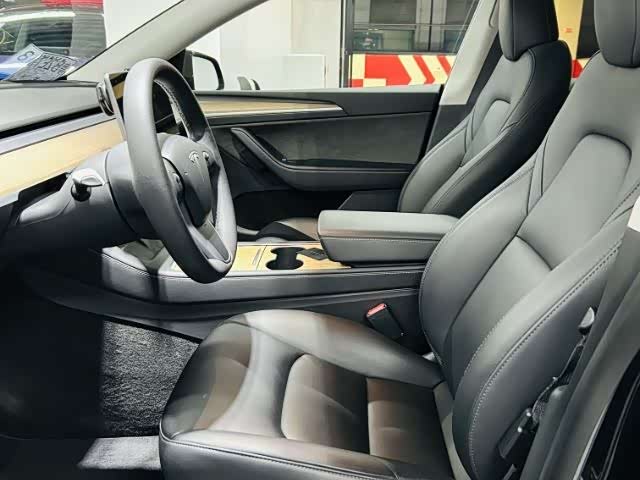 Фото 7 - Tesla Model Y