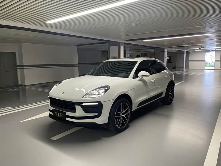 Фото 1 - Porsche Macan
