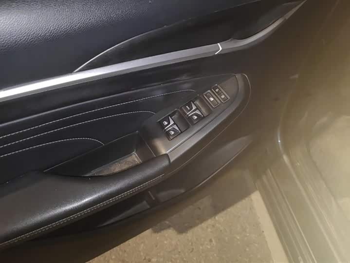 Фото 7 - Changan Eado Plus