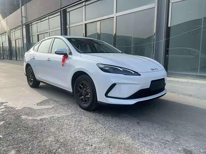 Фото 3 - BYD Seal 05 DM-i Hybrid