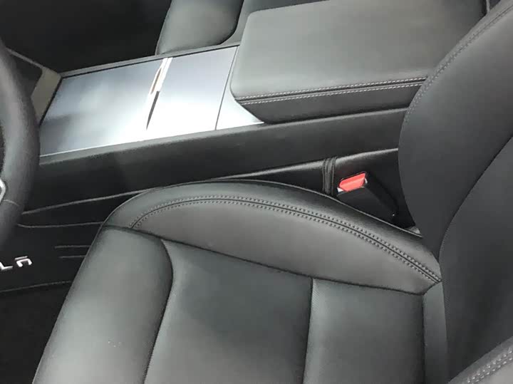 Фото 5 - Tesla Model 3