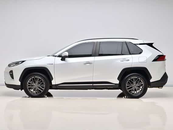 Фото 7 - Toyota Wildlander