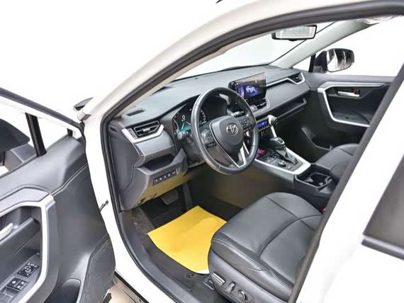 Фото 9 - Toyota Wildlander