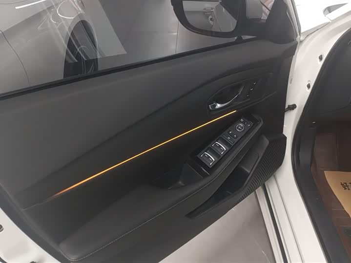 Фото 7 - Honda Inspire