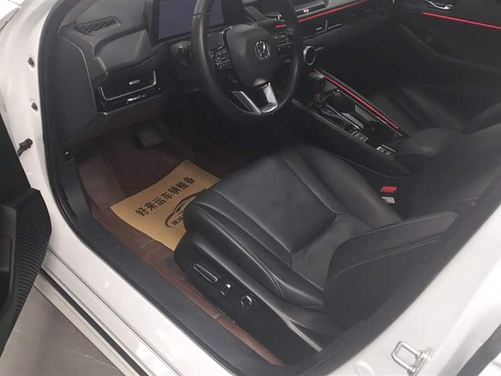 Фото 9 - Honda Inspire