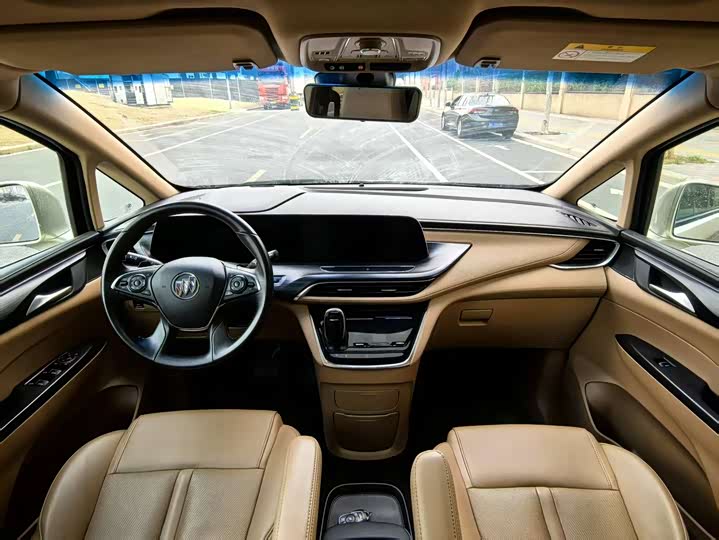 Фото 8 - Buick GL8 ES