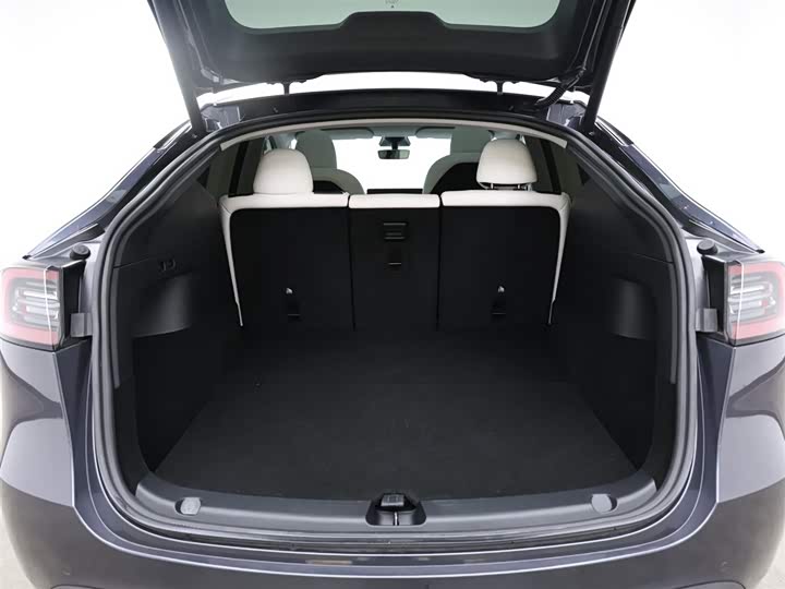 Фото 8 - Tesla Model Y