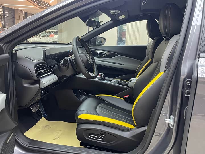 Фото 9 - GAC Trumpchi Empow R