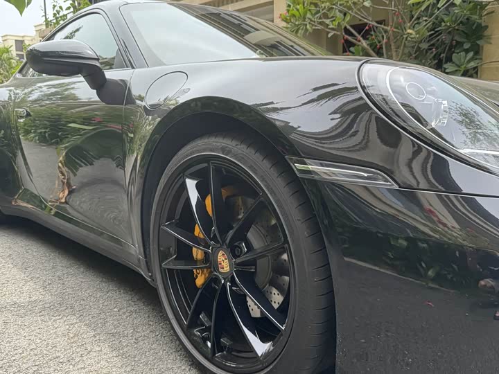 Фото 2 - Porsche 911