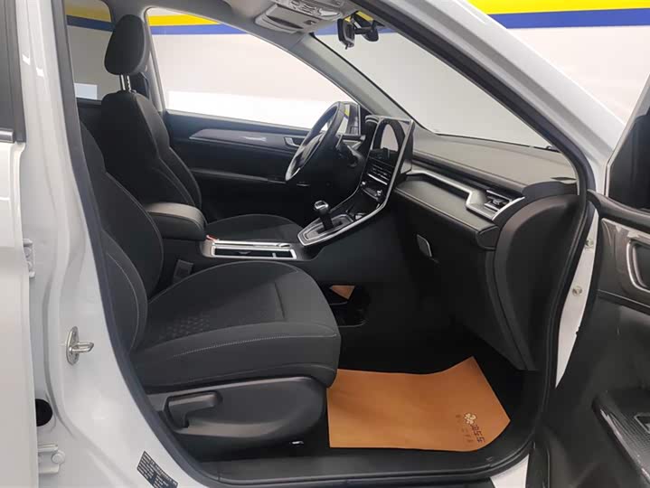 Фото 8 - Haval M6