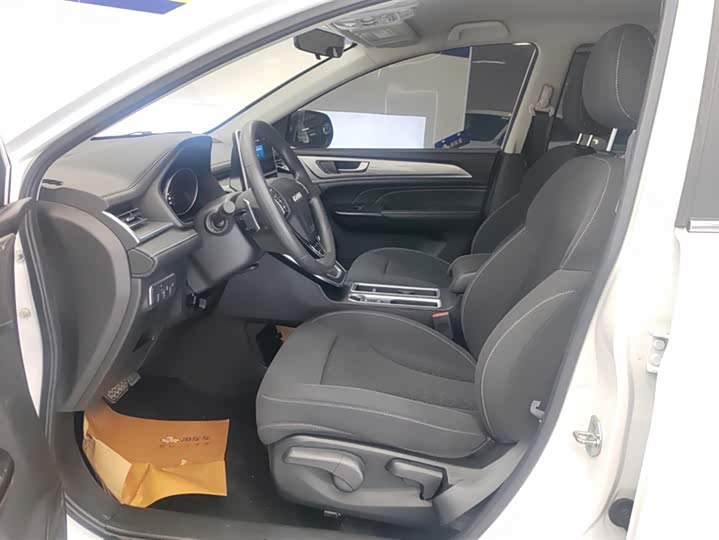 Фото 9 - Haval M6