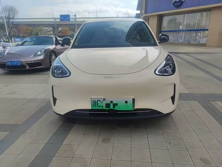 Фото 2 - Geely Galaxy Geome