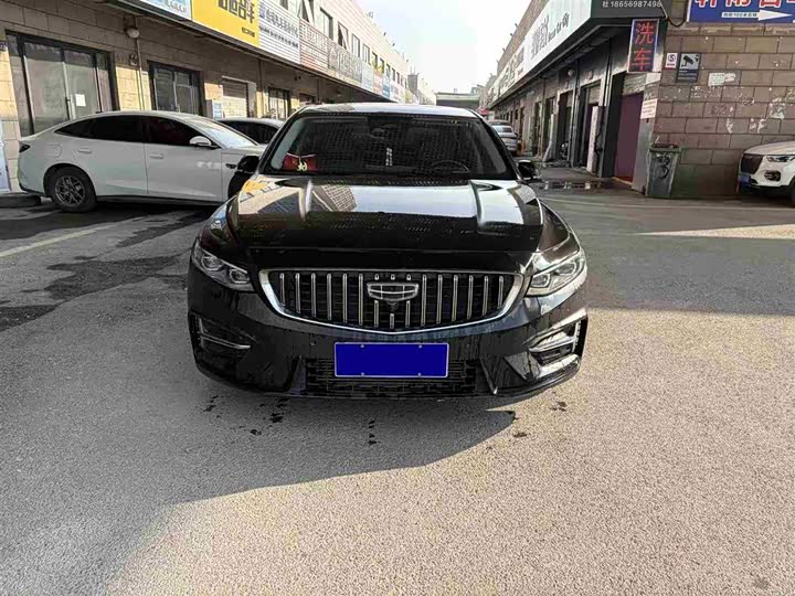 Фото 1 - Geely Preface