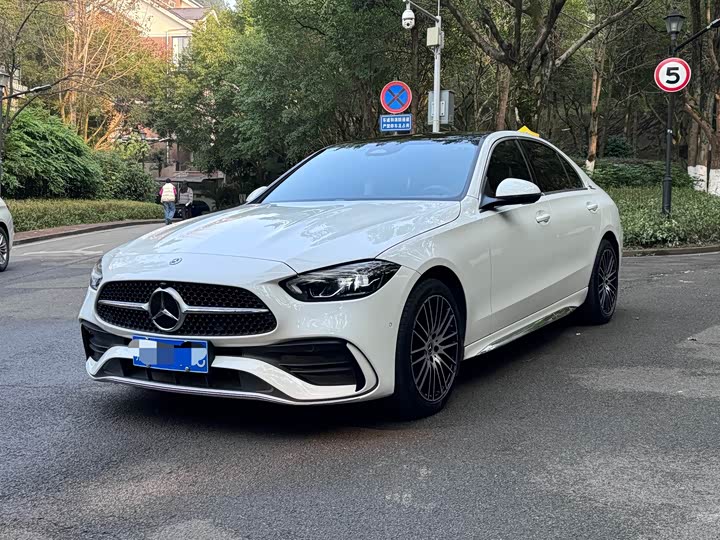 Фото 1 - Mercedes-Benz C-Class