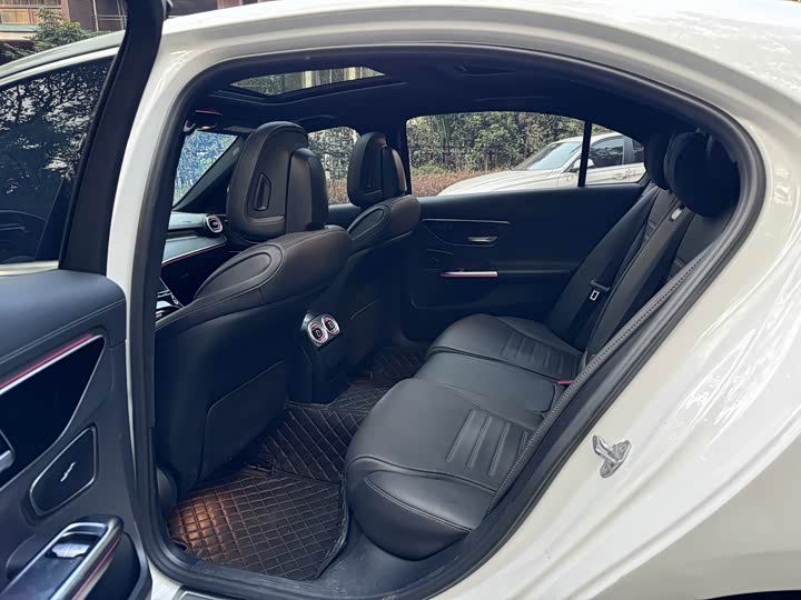 Фото 6 - Mercedes-Benz C-Class