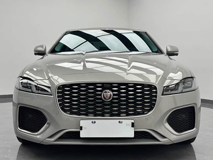 Фото 2 - Jaguar XF L