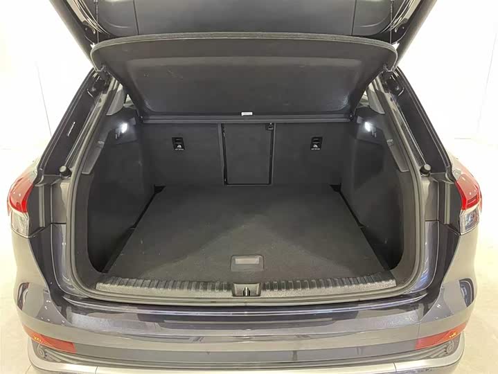 Фото 6 - Audi Q4 e-tron