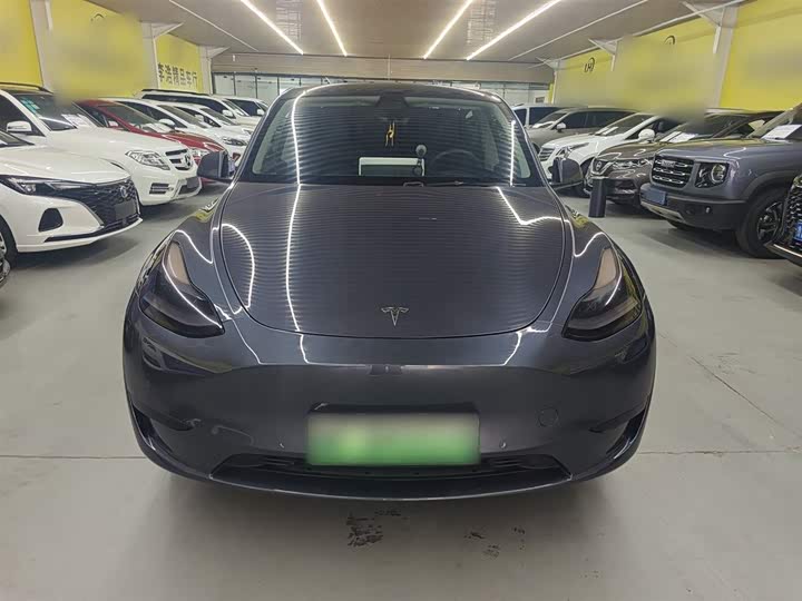 Фото 3 - Tesla Model Y