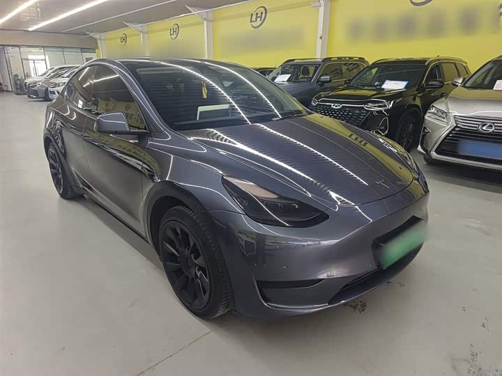 Фото 4 - Tesla Model Y