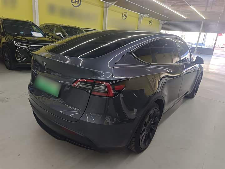 Фото 7 - Tesla Model Y