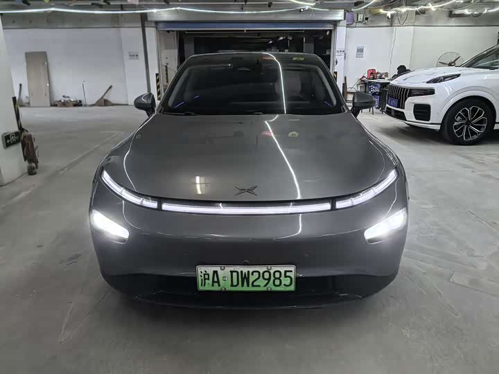 Фото 2 - XPeng P7