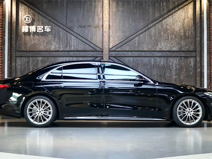 Фото 4 - Mercedes-Benz S-Class