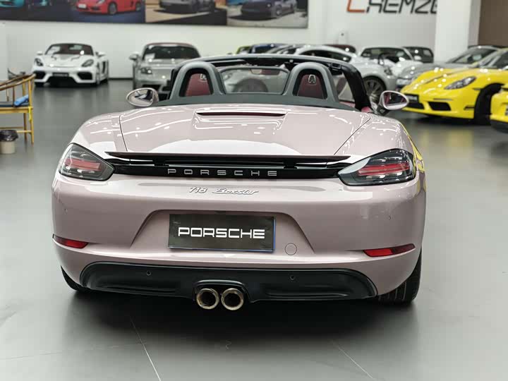 Фото 8 - Porsche 718