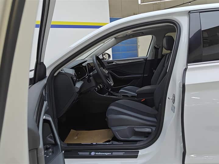 Фото 9 - Volkswagen Sagitar L