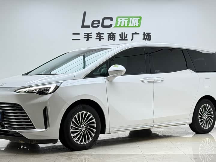 Фото 1 - Buick GL8 Century