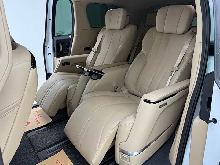 Фото 8 - Buick GL8 Century