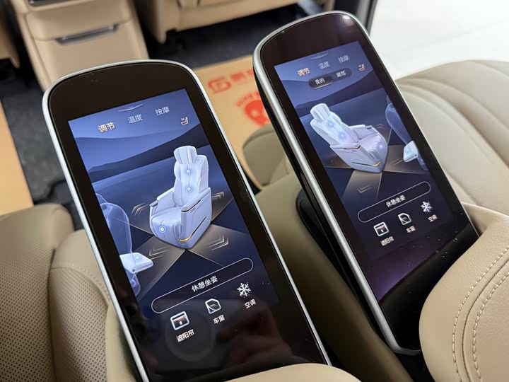 Фото 9 - Buick GL8 Century