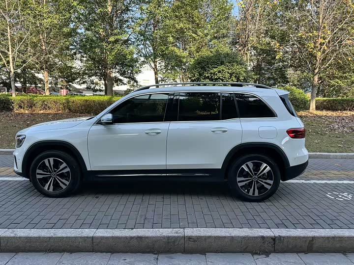 Фото 3 - Mercedes-Benz GLB-Class