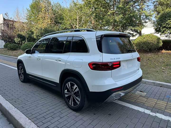 Фото 4 - Mercedes-Benz GLB-Class