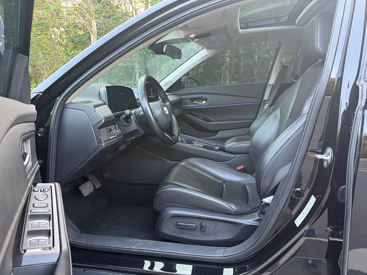 Фото 5 - Honda Accord