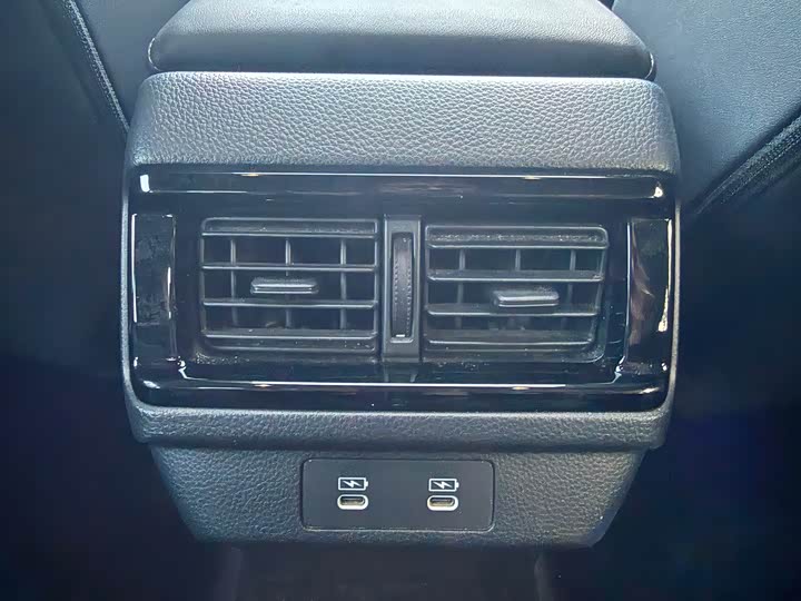 Фото 7 - Honda Accord