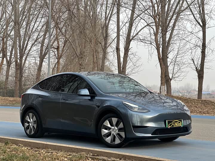Фото 3 - Tesla Model Y