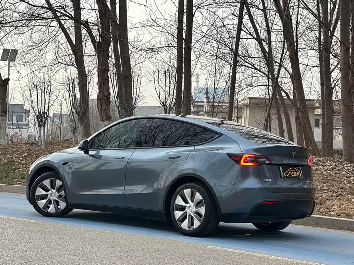 Фото 5 - Tesla Model Y