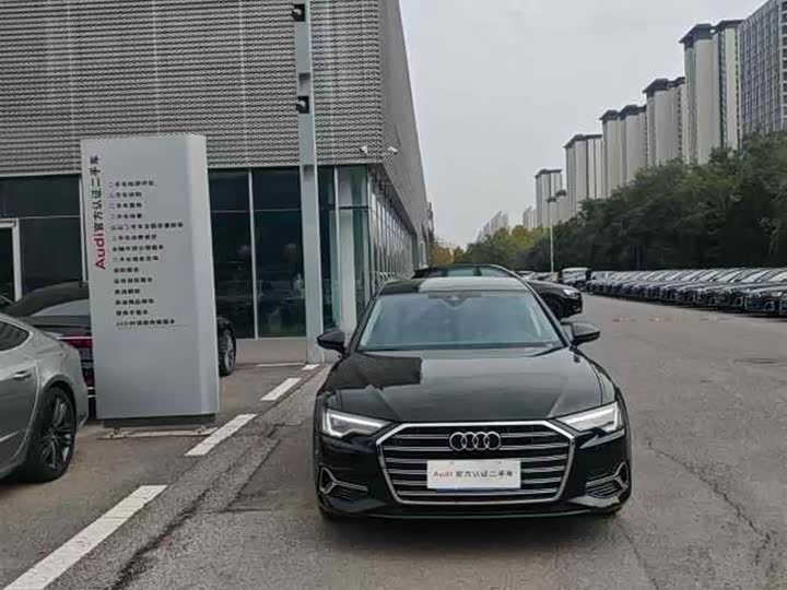 Фото 2 - Audi A6L