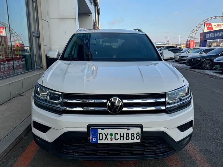 Фото 2 - Volkswagen Tharu