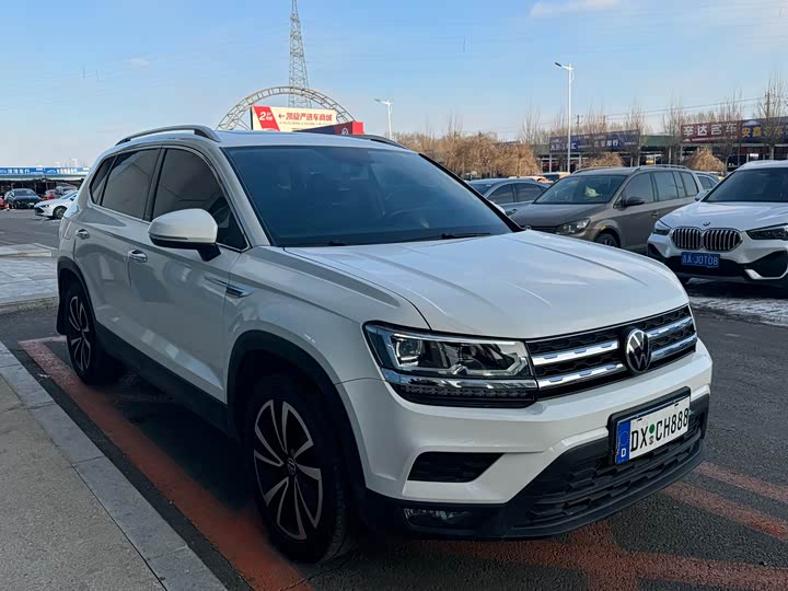 Фото 3 - Volkswagen Tharu