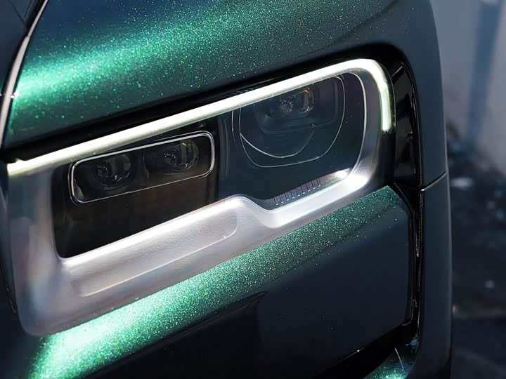 Фото 4 - Rolls-Royce Cullinan