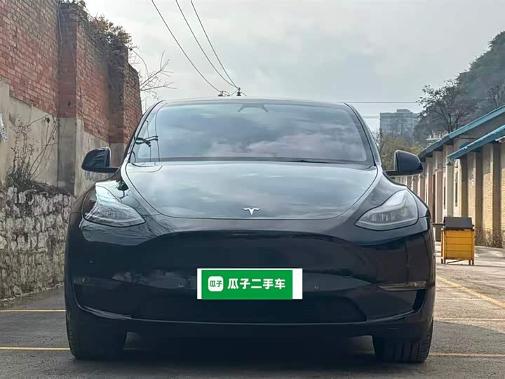 Фото 3 - Tesla Model Y