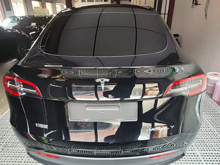 Фото 6 - Tesla Model Y