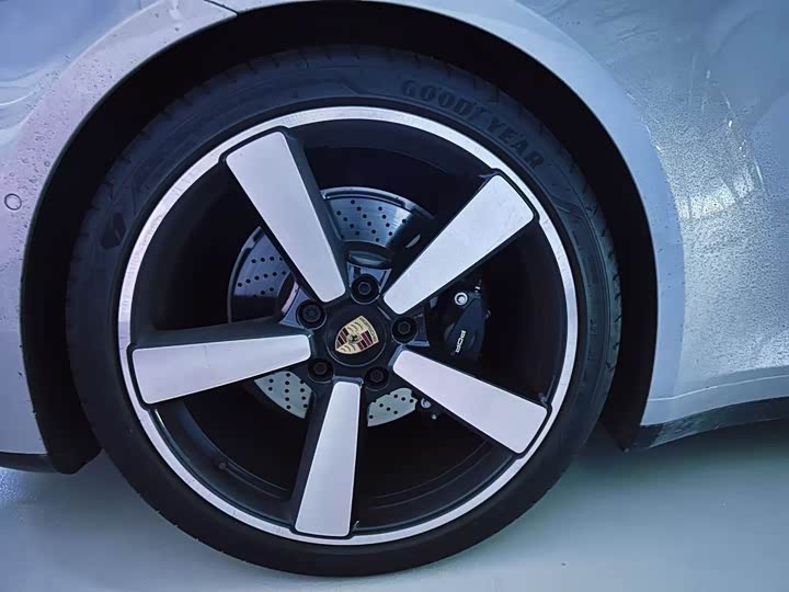 Фото 5 - Porsche 911