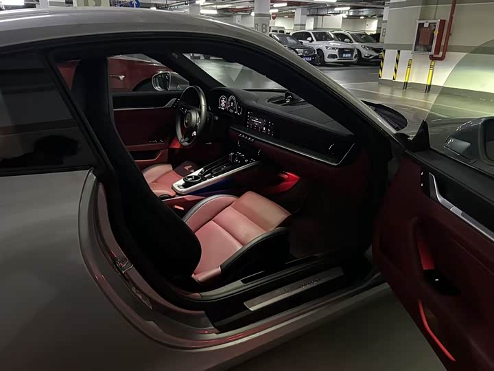 Фото 6 - Porsche 911