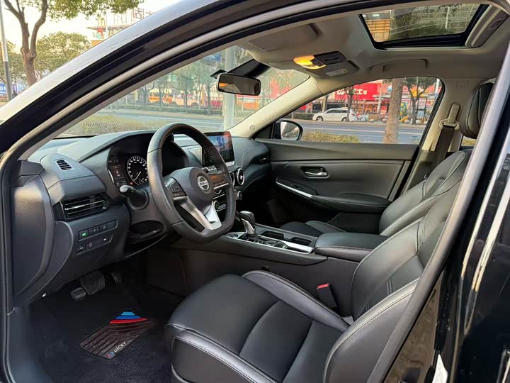 Фото 4 - Nissan Sylphy