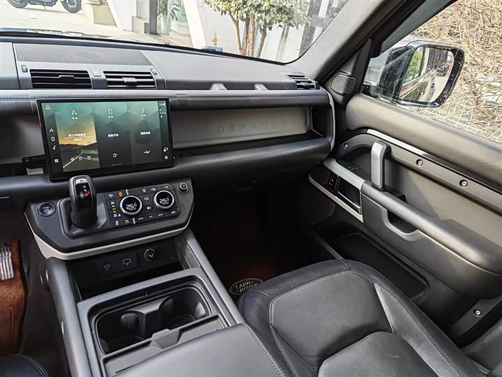 Фото 7 - Land Rover Defender