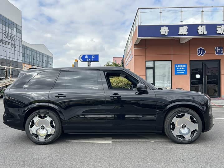 Фото 9 - Zeekr 9X