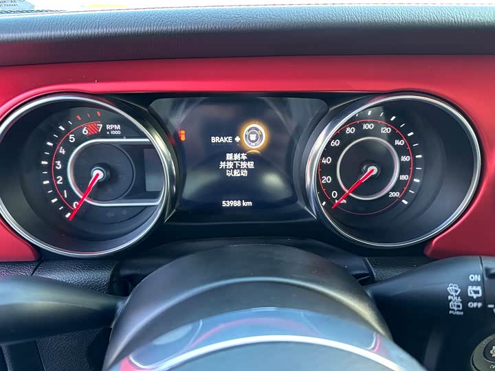 Фото 7 - Jeep Wrangler