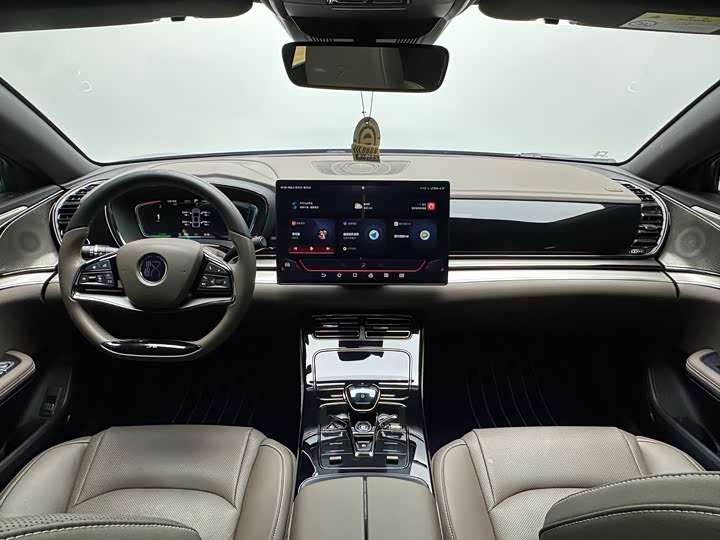 Фото 9 - BYD Han